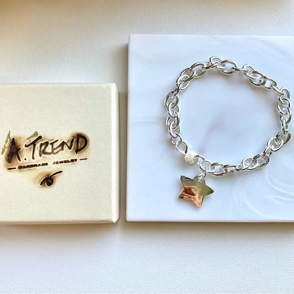 Sterling Silver Star Charm Link Bracelet - Picture 5 of 6